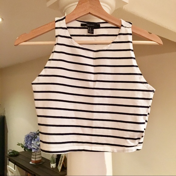 Striped sleeveless crop top - Picture 1 of 4